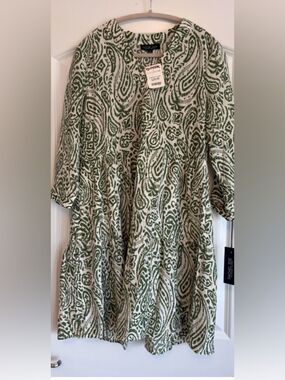T.J.Maxx Green and Cream Paisley Button-Down Tunic Dress